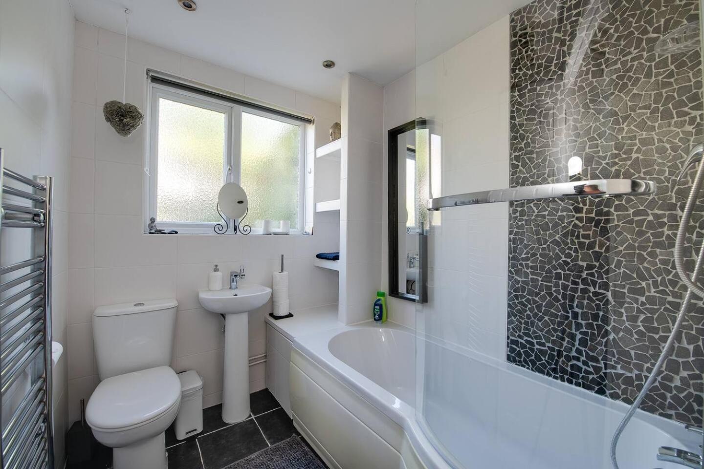 Villa Tranquility Nook Portsmouth Exterior foto